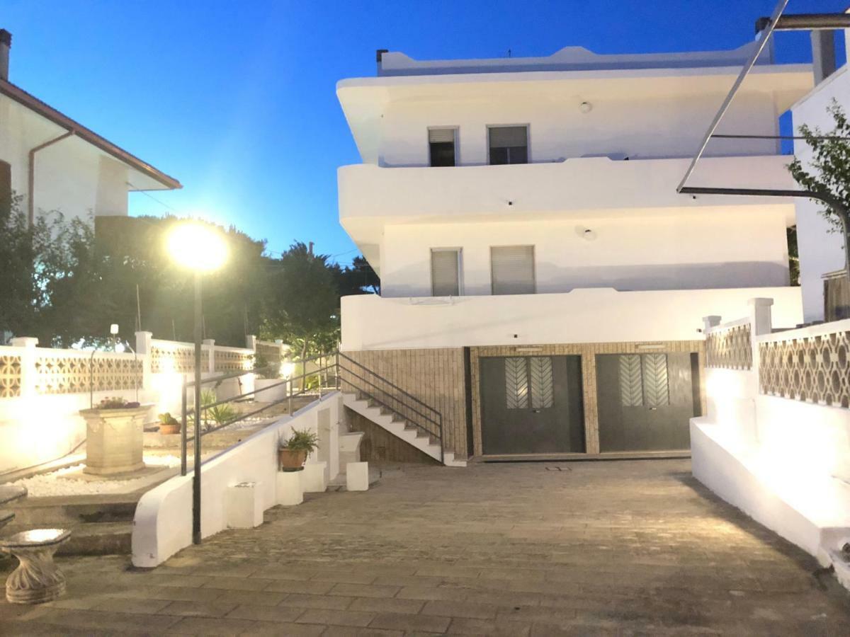 プルサーノ Salento Sunset Houseヴィラ エクステリア 写真